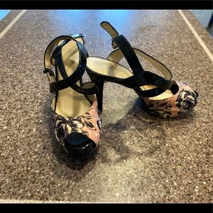 Nine West peep toes